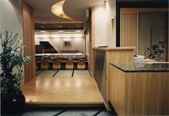 両替町店 店内ご案内　カウンター入口