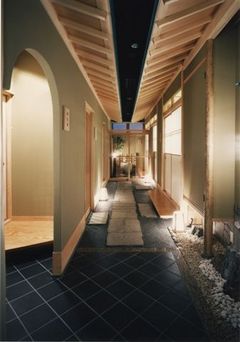 両替町店  店内ご案内　小部屋通路